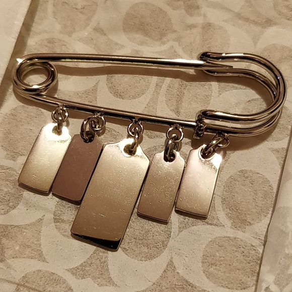 * Coach Kilt Pin Hangtag RARE New with Box - Picture 4 of 4